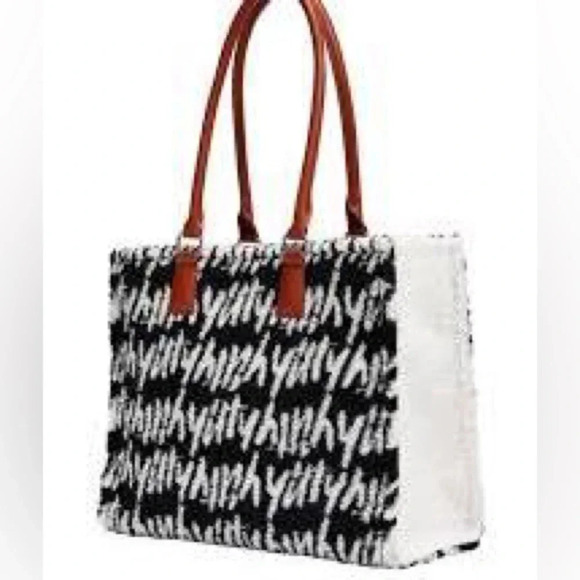 YITTY BY LIZZO Major Label Plush Tote Fabletics X Lizzo NWT Designer Trendy - Picture 2 of 7